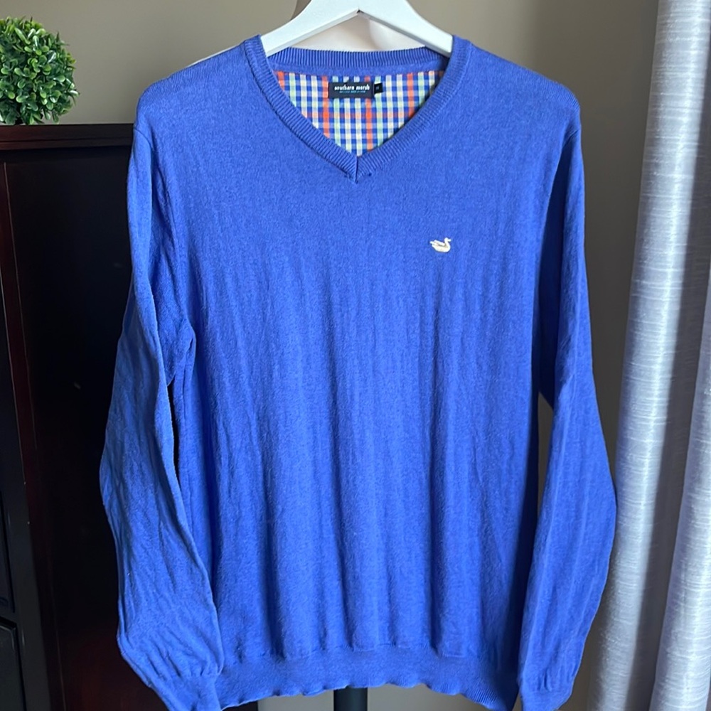 Southern Marsh men’s medium sweater